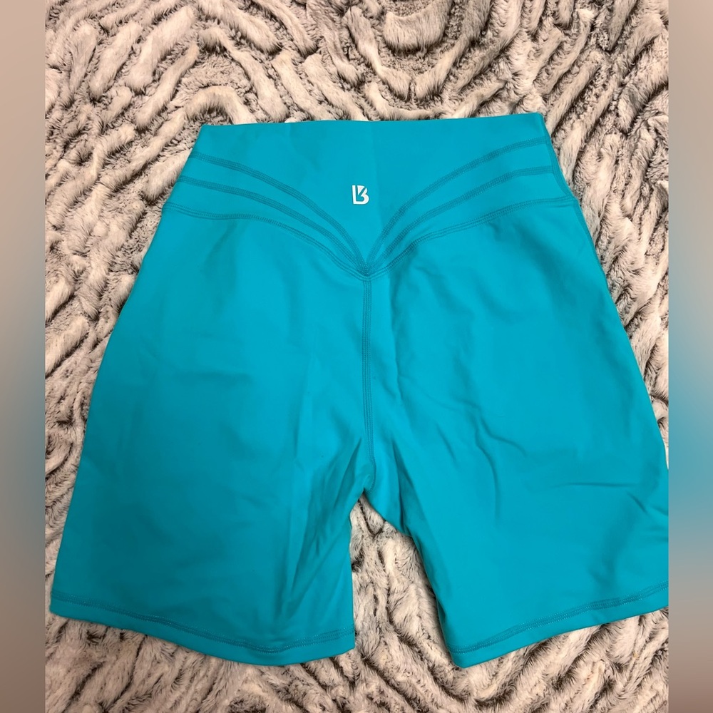 Buffbunny Legacy Short 6” Aqua Dream